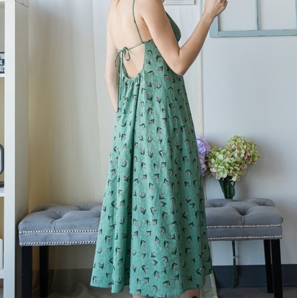 Green Drawstring Tie Open-Back Button Down Midi Dr - Picture 15 of 15